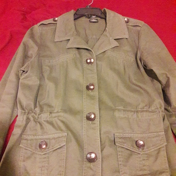 Jacket - Picture 3 of 3